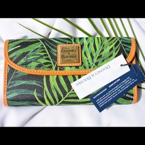 Dooney & Bourke Palm Leather Wallet